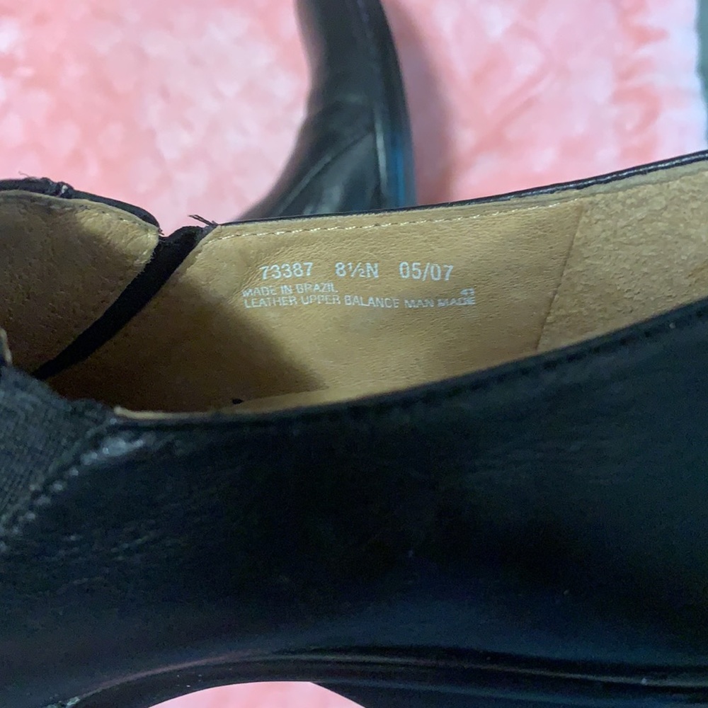 Clarks Artisan Collection Leather Shooties View 6